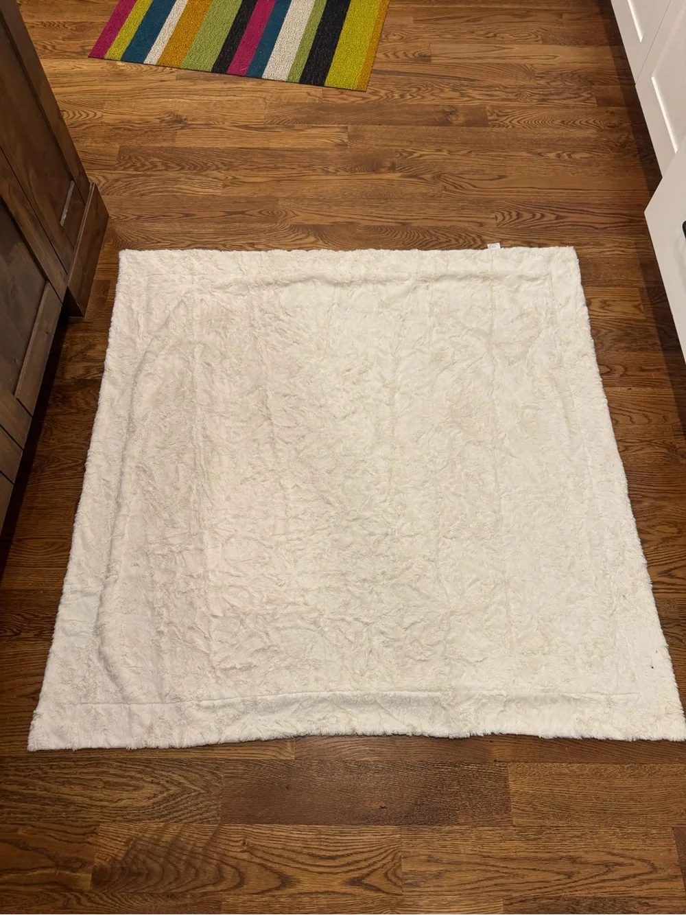 Lou Lou and Company COZY BLANKET large size 48x48 white